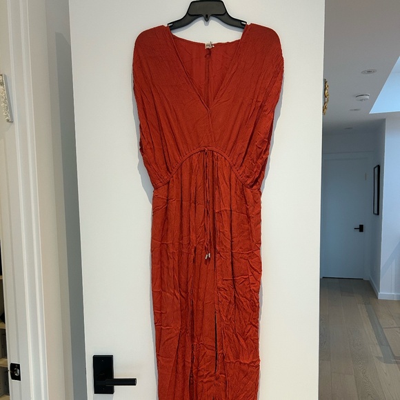 Elan Deep V Cover Up in Burnt Orange - Medium - Picture 2 of 3